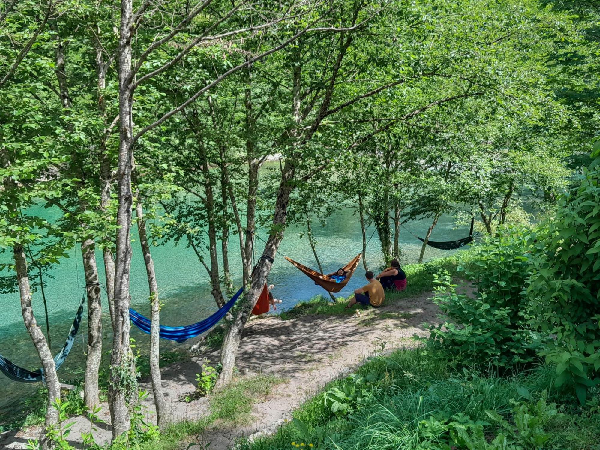 מלון פוצ'ה Rafting Camp Encijan מראה חיצוני תמונה